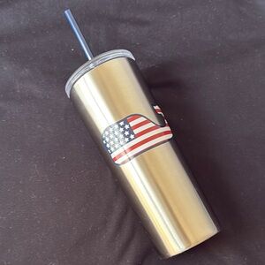 Vineyard Vines for Target 22.5 Oz Tumbler with American Flag Design